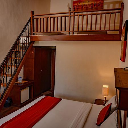Hotel Puri Dibia Kuta Kuta Lombok Buitenkant foto