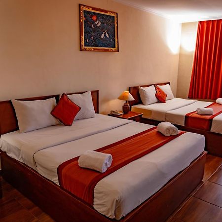 Hotel Puri Dibia Kuta Kuta Lombok Buitenkant foto