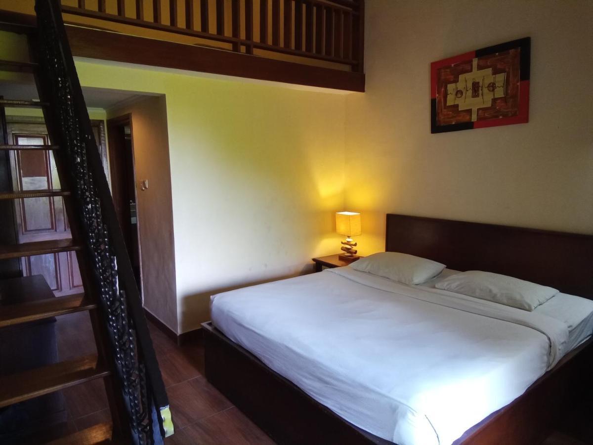 Hotel Puri Dibia Kuta Kuta Lombok Buitenkant foto