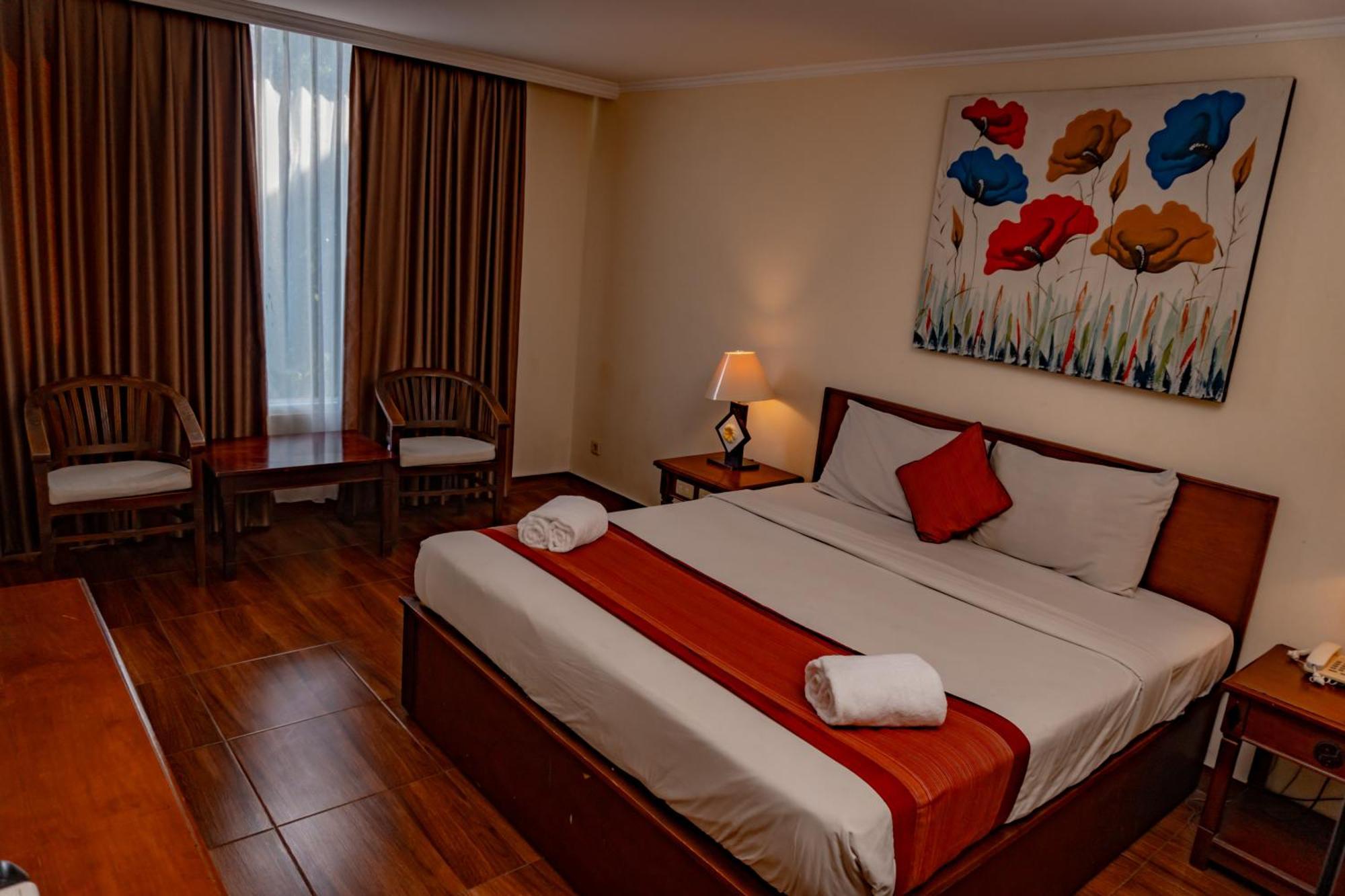 Hotel Puri Dibia Kuta Kuta Lombok Buitenkant foto