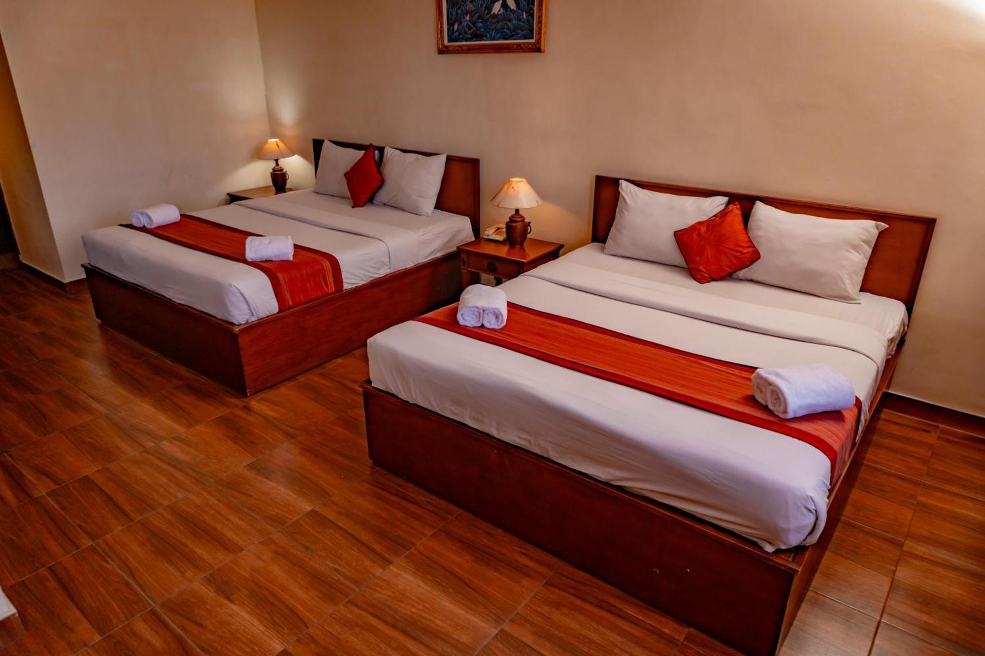 Hotel Puri Dibia Kuta Kuta Lombok Buitenkant foto